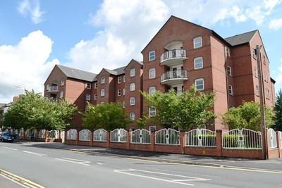 Studio Opportunity in Melrose Apartments, Manchester