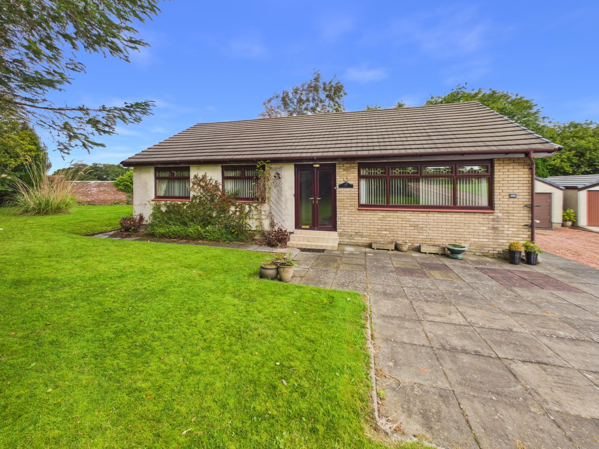 Charming Detached Bungalow in Ochiltree